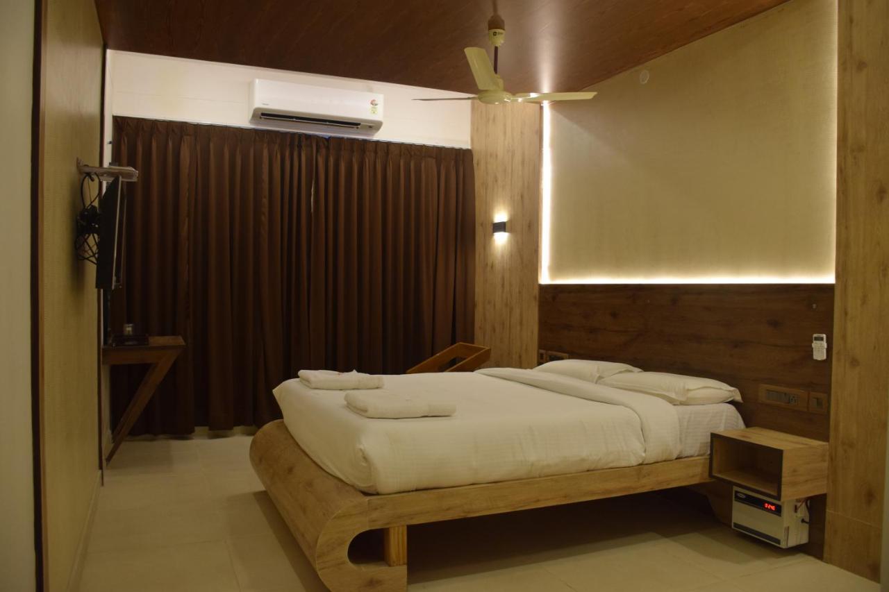 Hotel Christo'S Velankanni Extérieur photo